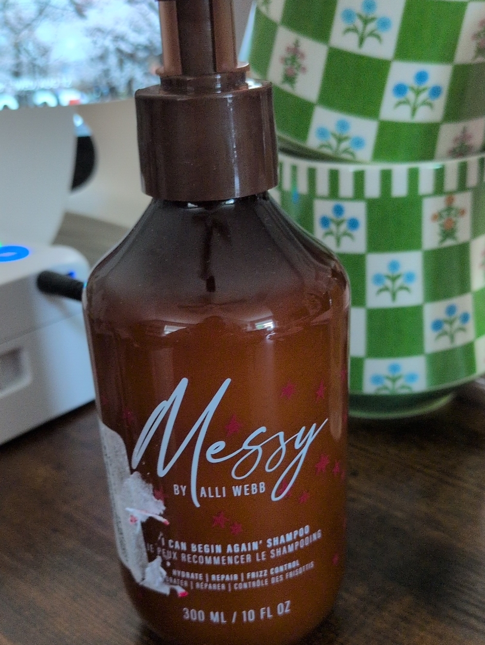 MESSY I Can Begin Again Shampoo —